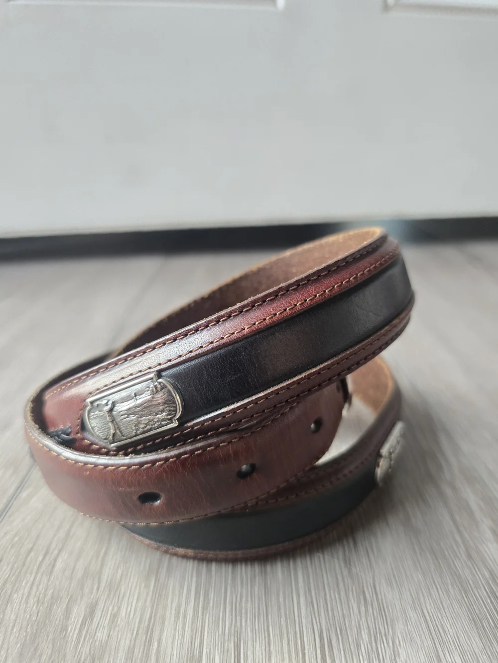 Onyx by Brighton Golf Concho Leather Belt Mens 40 Brown Black Two Tone Silver
